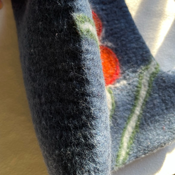🧶 Felted Wool Shoulder Bag - Picture 8 of 10
